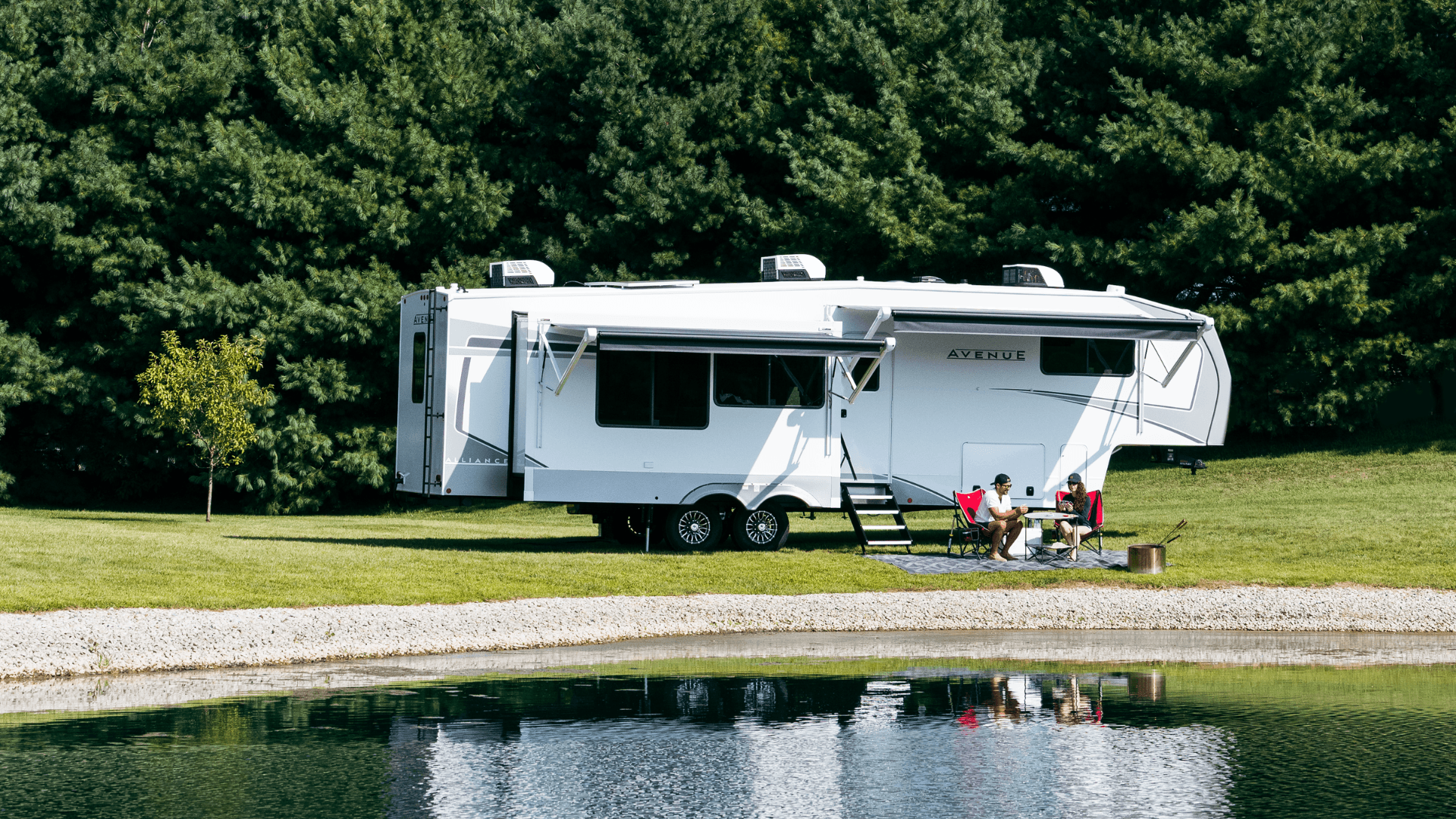 Avenue Luxury Fifth Wheel by Alliance RV