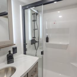 Benchmark 42LFT Interior