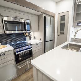 2026 Avenue 29RL Interior