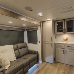 2026 Delta 274RKW Interior