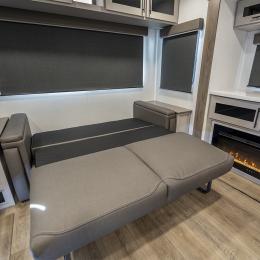 2026 Delta 292RL Interior