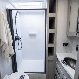 2026 Delta 294RK Interiors