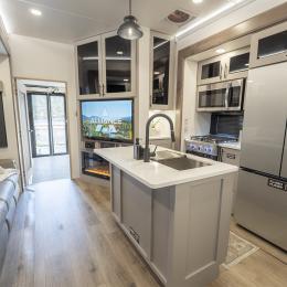 2026 Valor 36V11 Interior