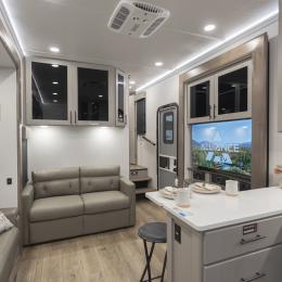 2026 Valor 40V13 Interior