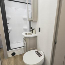 2026 Valor 23T15 Travel Trailer - Toy Hauler