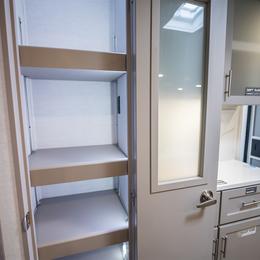 2026 Avenue 332RL Interior