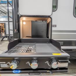 2026 Delta 274RKW Interior