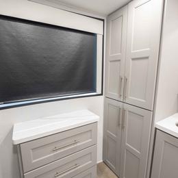 Benchmark 44LFT Interior