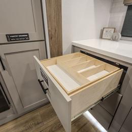 2026 Delta 284RK Interior