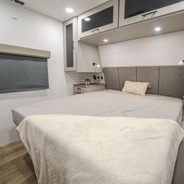 2026 Delta 284RK Interior