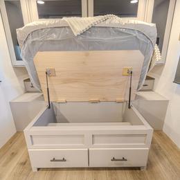 2026 Delta ML226 Interior