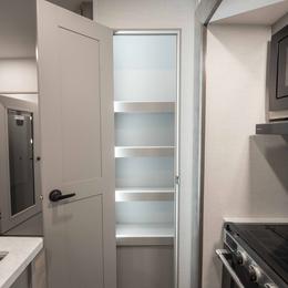 2026 Valor 32T13 Interior