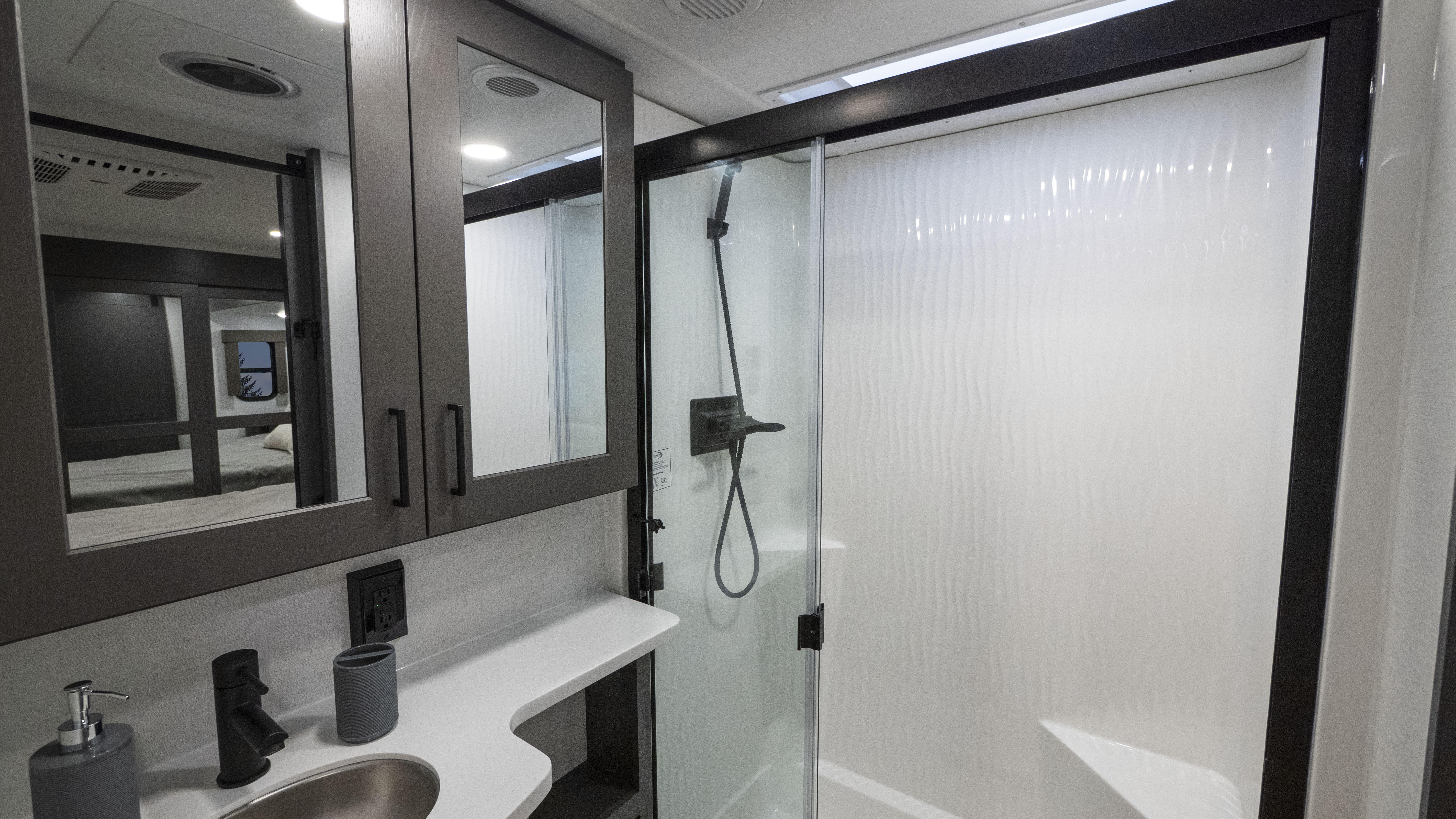 2024 Valor 42V13 Master Bathroom Shower